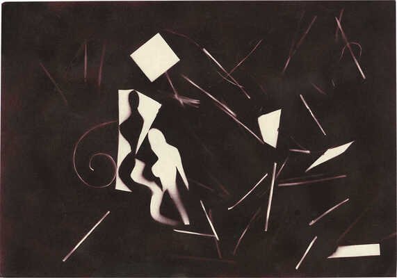 Трямкин Владимир Николаевич. Силуэты у открытой двери